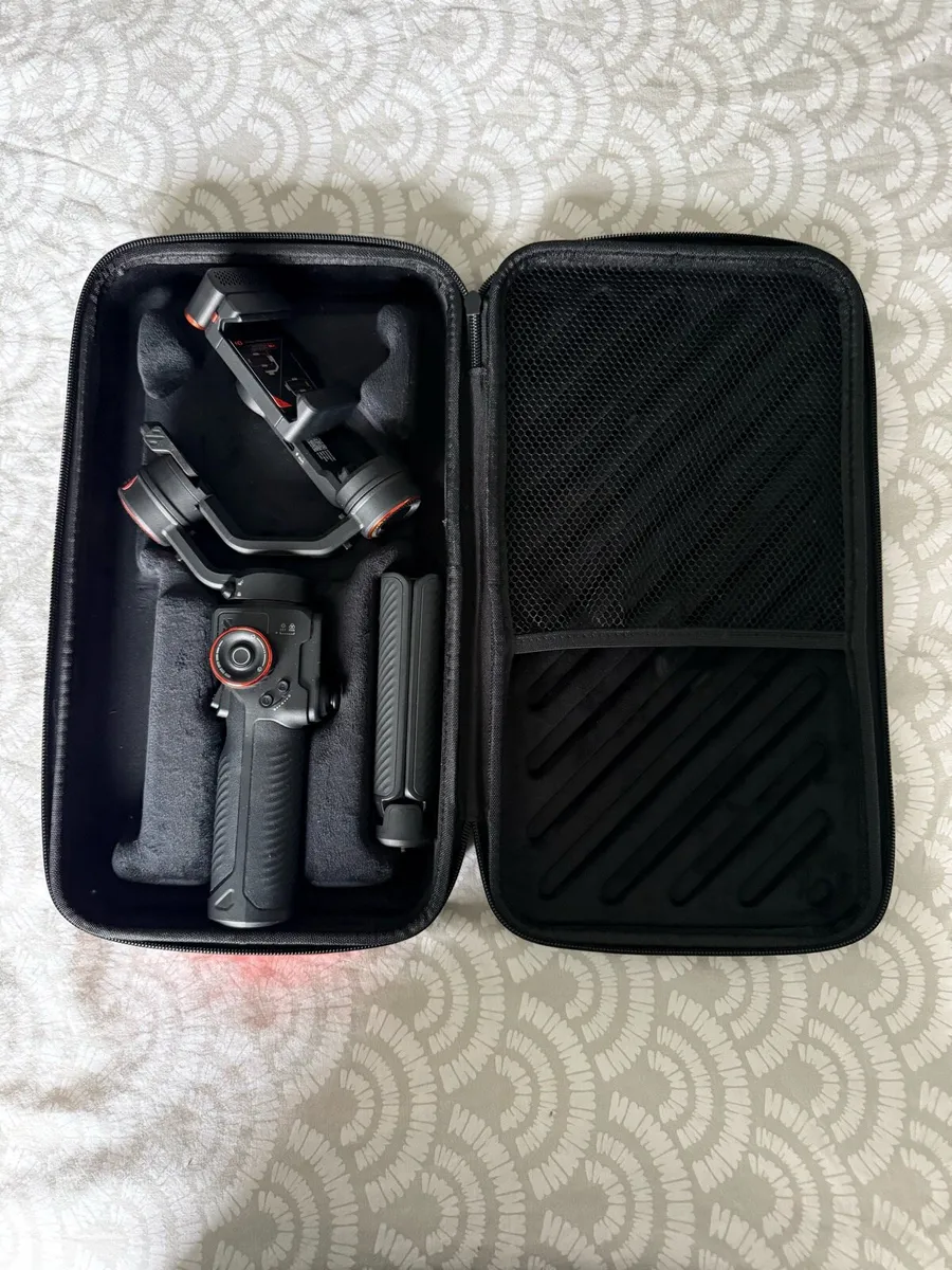 Hohem iSteady M7 Gimbal - Image 1