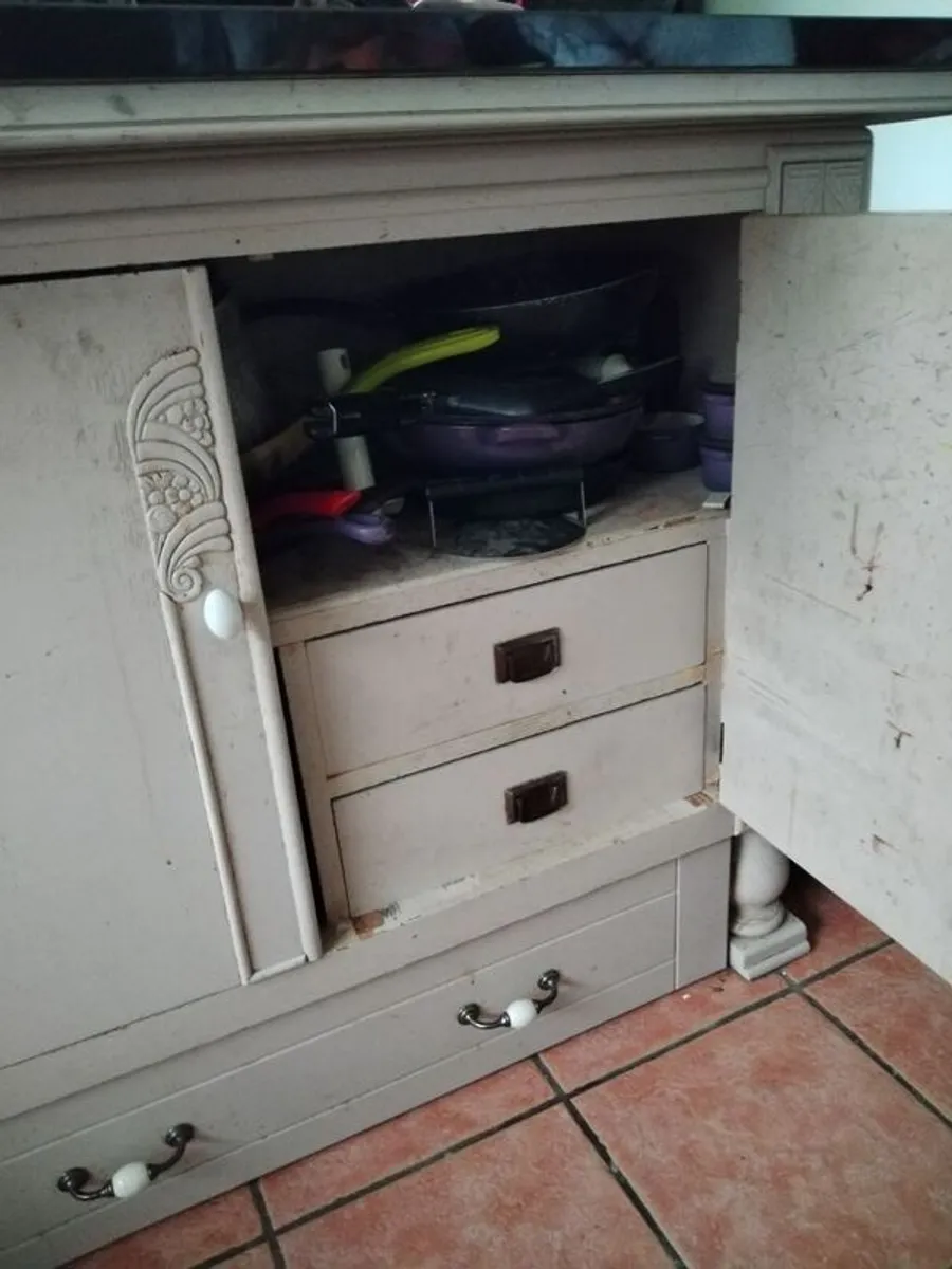 kitchen Island - Image 3
