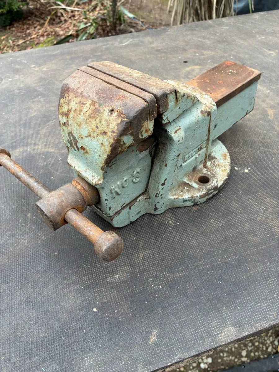 Record & Woden Engineers Vices - Image 2