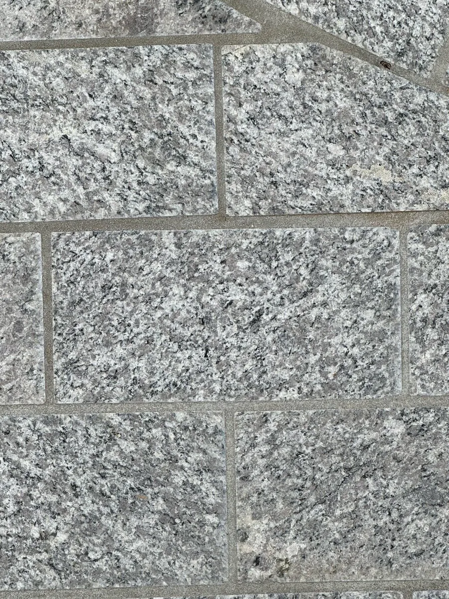 Granite flamed bricks - Image 2