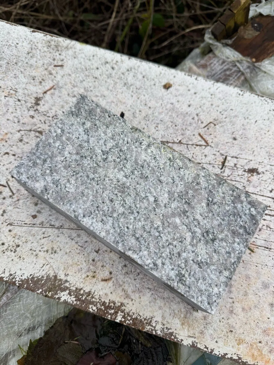 Granite flamed bricks - Image 4