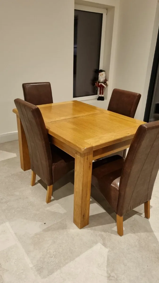 Dining table - Image 2