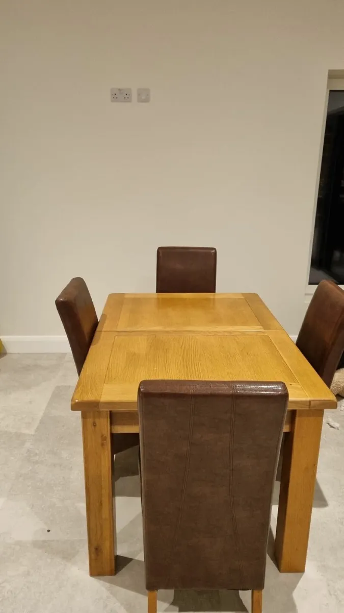 Dining table - Image 3