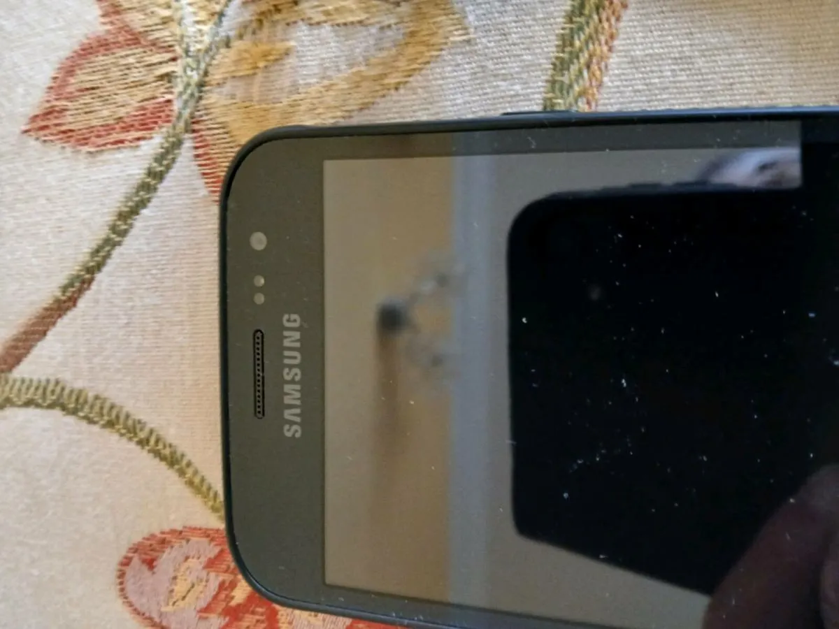 Samsung smart mobile phone. - Image 3