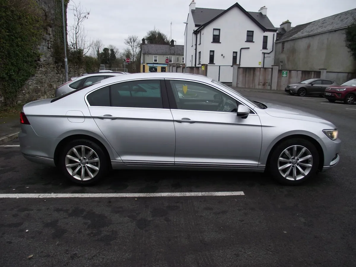 2015 VW Passat 1.6 TDI Bluemotion Highline - Image 2