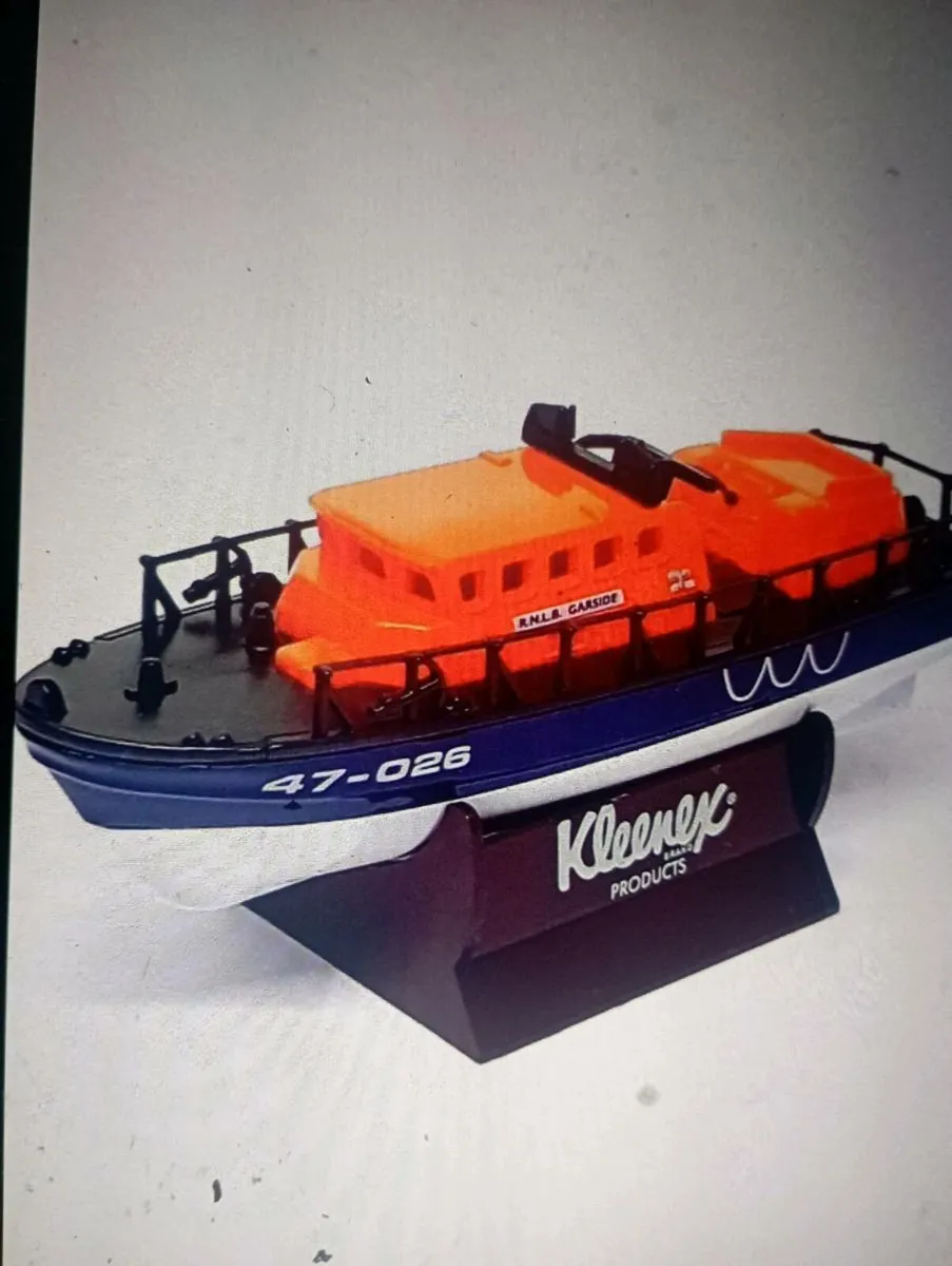 LLEDO APPX 10cm LONG LLBO1-RNLI LIFTBOAT - Image 1