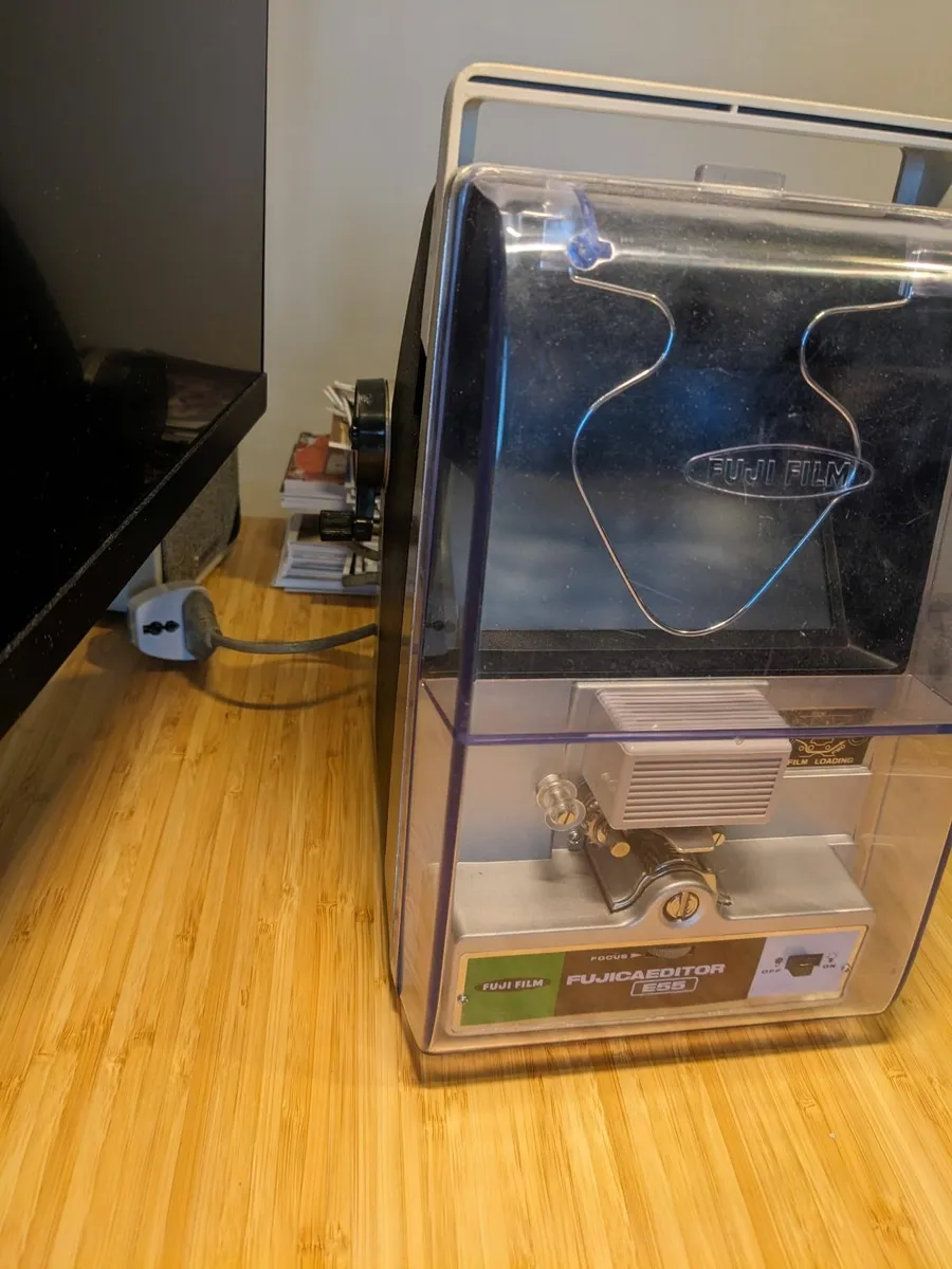 8mm film viewer/editor - Image 2