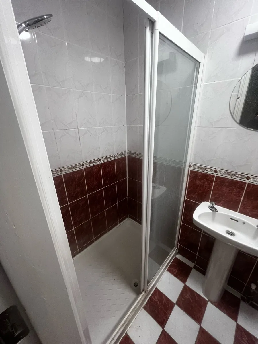 Bathroom Fittings - Image 4