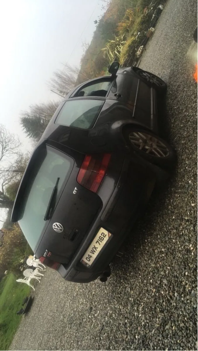 2004 Volkswagen Golf