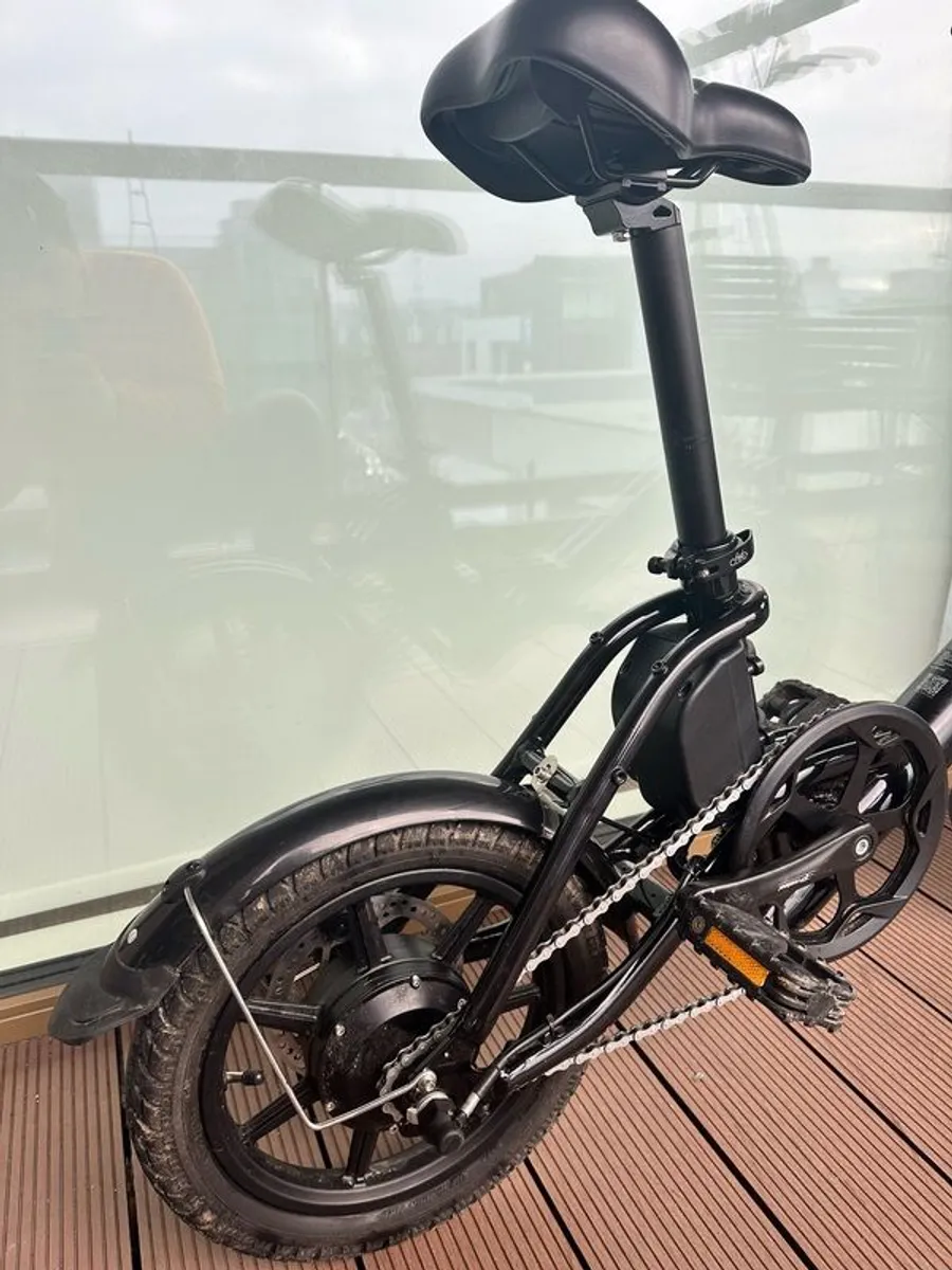 Fiido D3 pro Electric Bike, mint condition, low mileage - Image 2