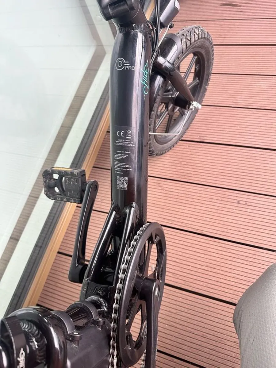 Fiido D3 pro Electric Bike, mint condition, low mileage - Image 3