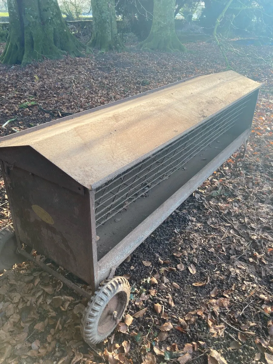 Sheep feeders - Image 1
