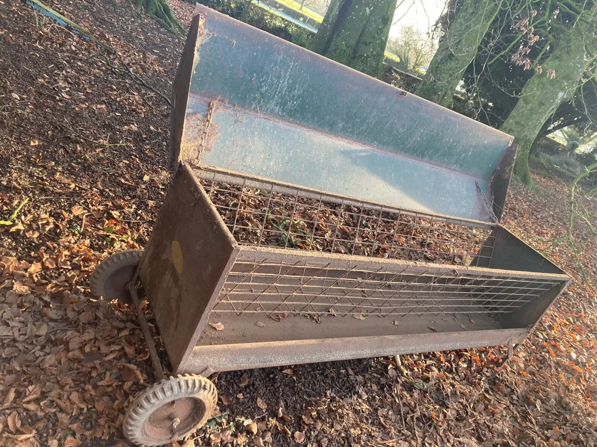 Sheep feeders - Image 4