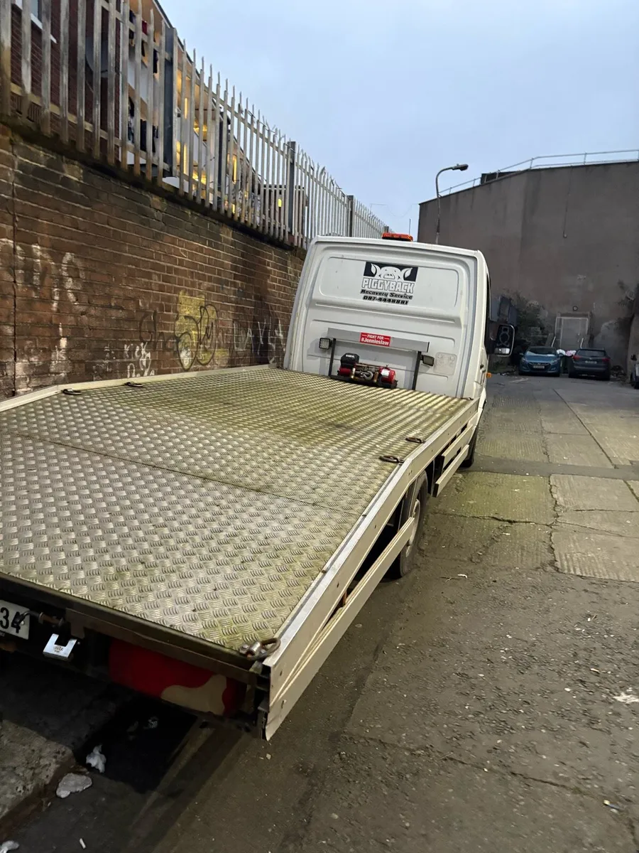 2015 Mercedes sprinter recovery truck - Image 4