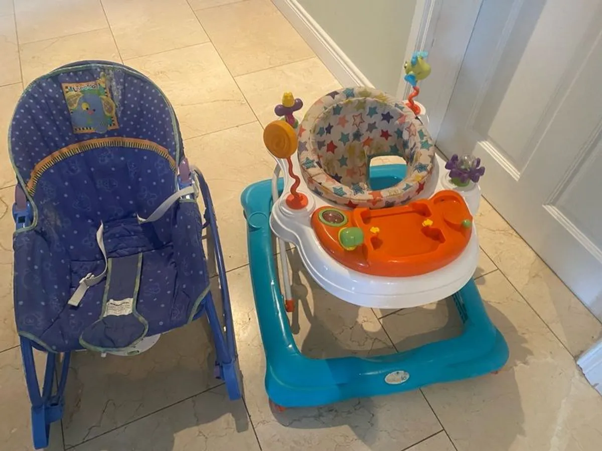 Baby bouncer and walker - Image 1