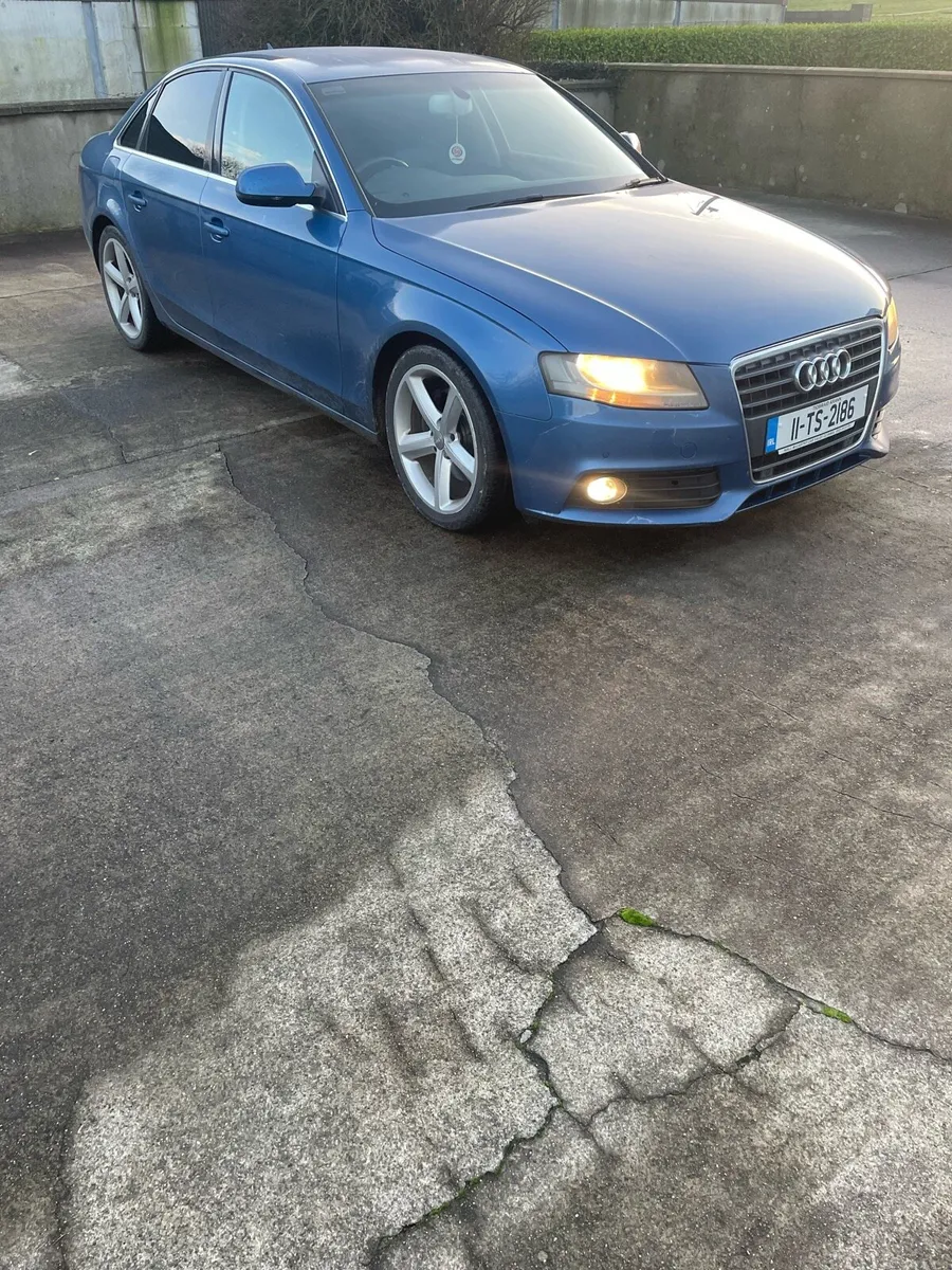 Audi A4 - Image 2