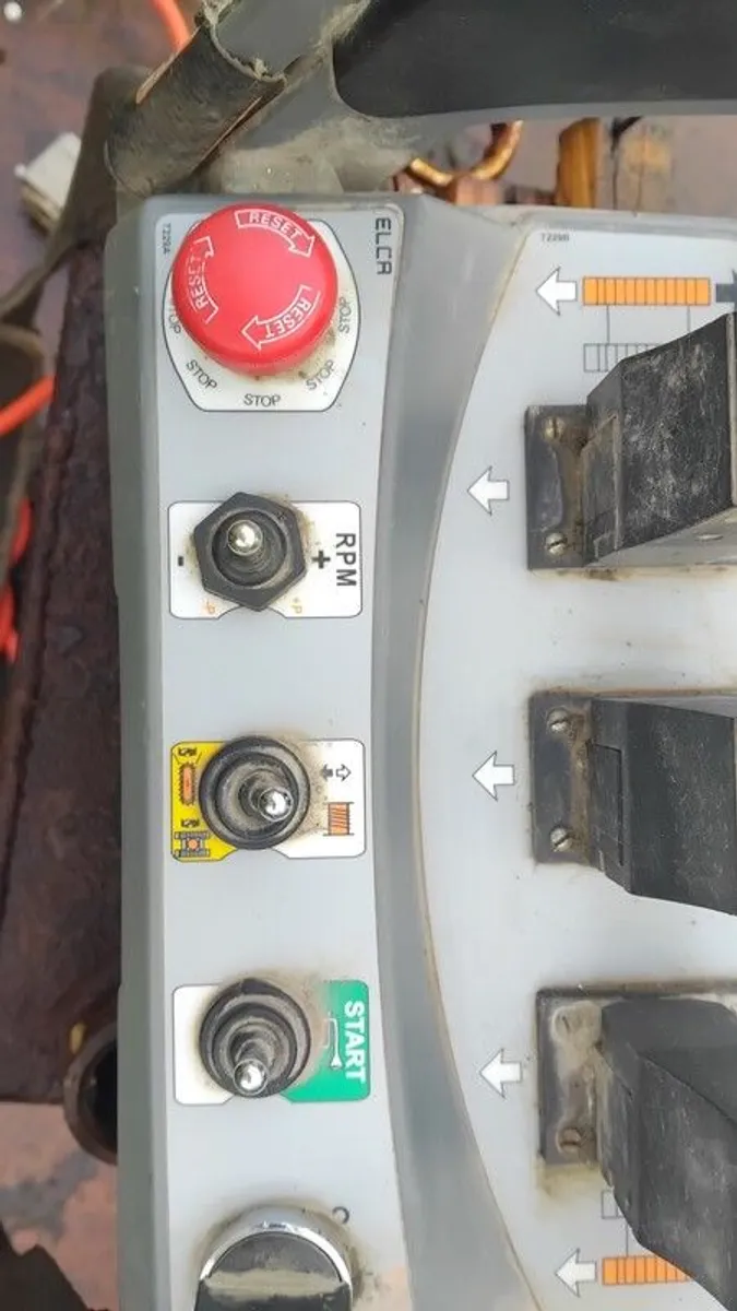 concrete pump or piling remote control - Image 2