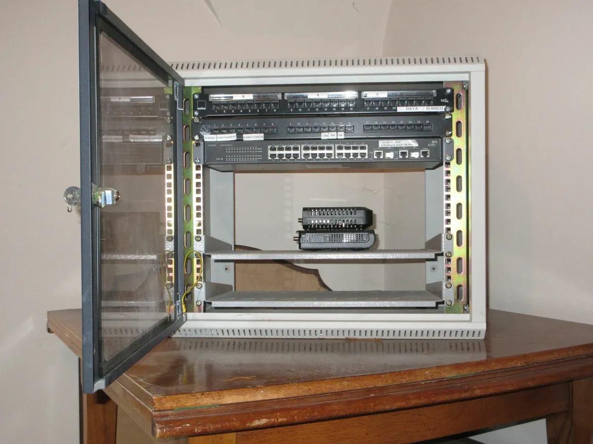Server Rack Cabinet - Image 1