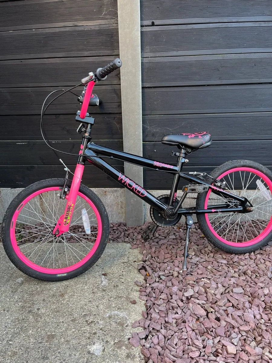 Kids bike 18 inches - Image 1