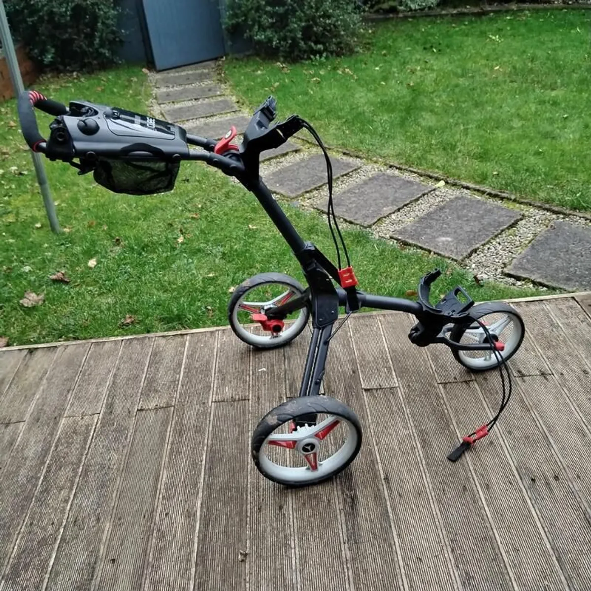 Powakaddy Cube 3 golf trolley - Image 4