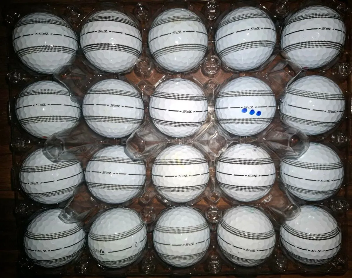 TAYLORMADE TP5 STRIPE