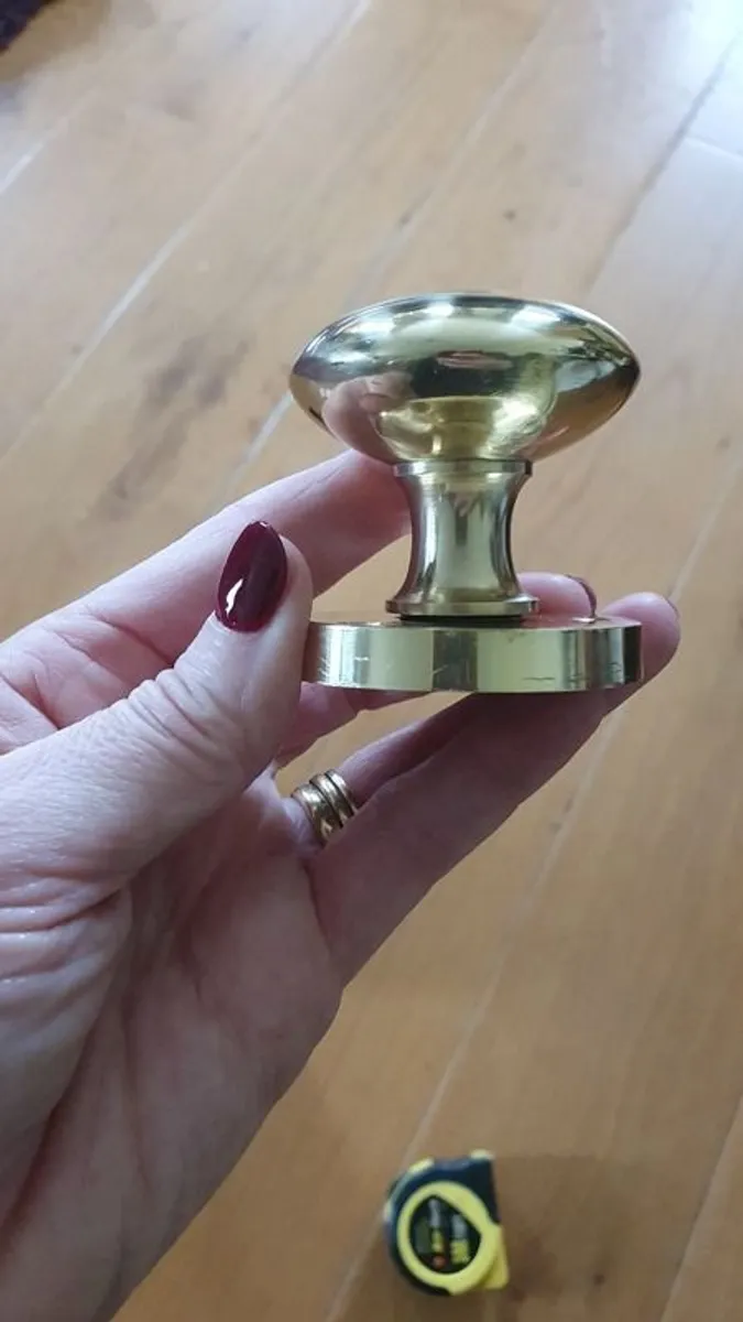 Brass door knobs - Image 2