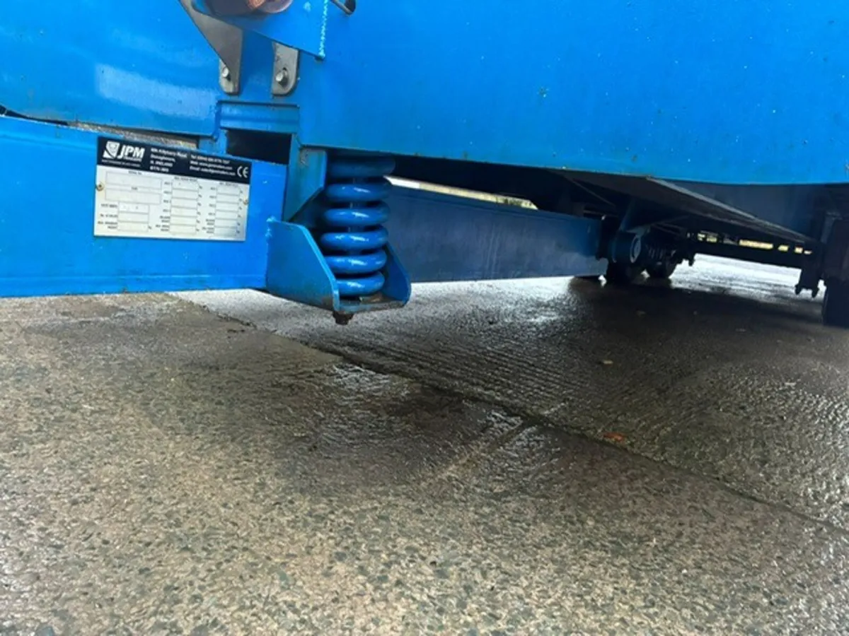 JPM 19T LOW LOADER, 27' 2018 - Image 4