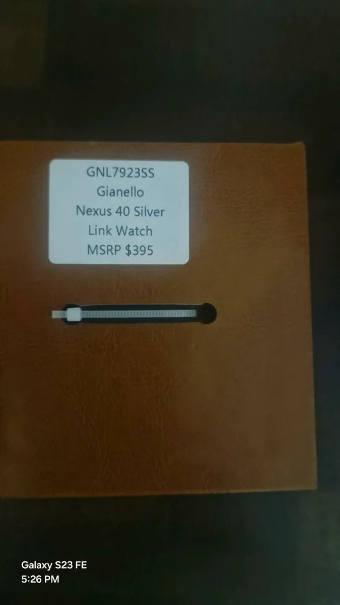 Italian designer Gianello Nexis mens silver watch - Image 3