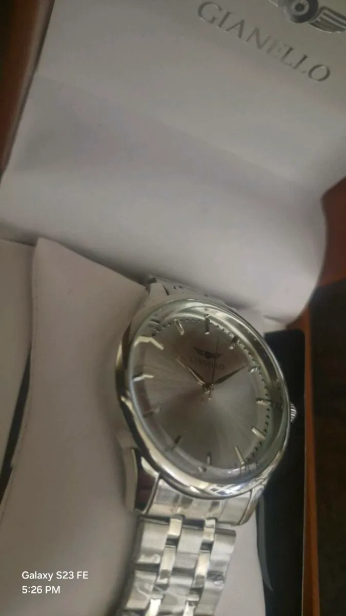 Italian designer Gianello Nexis mens silver watch - Image 4