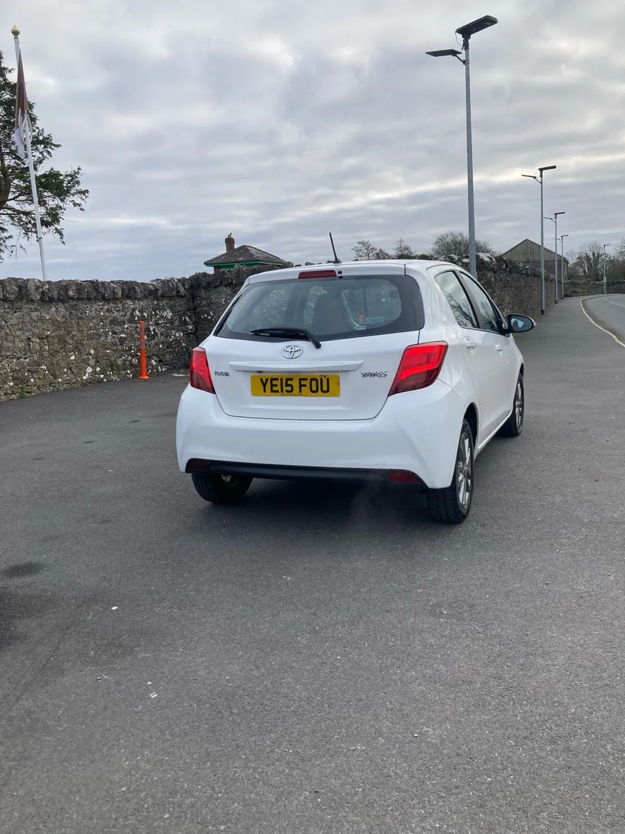 Toyota Yaris 1.3 - Image 4