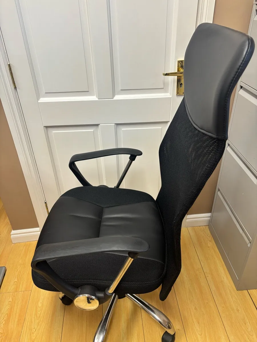 Office Chair - Image 4