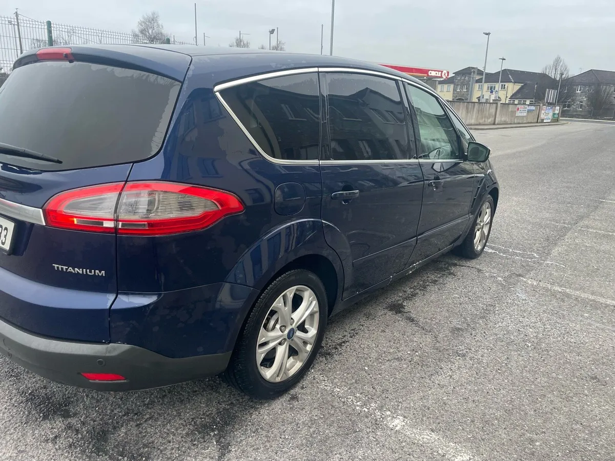 Long Nct !! Automatic Ford smax 7 seater 98k miles - Image 2