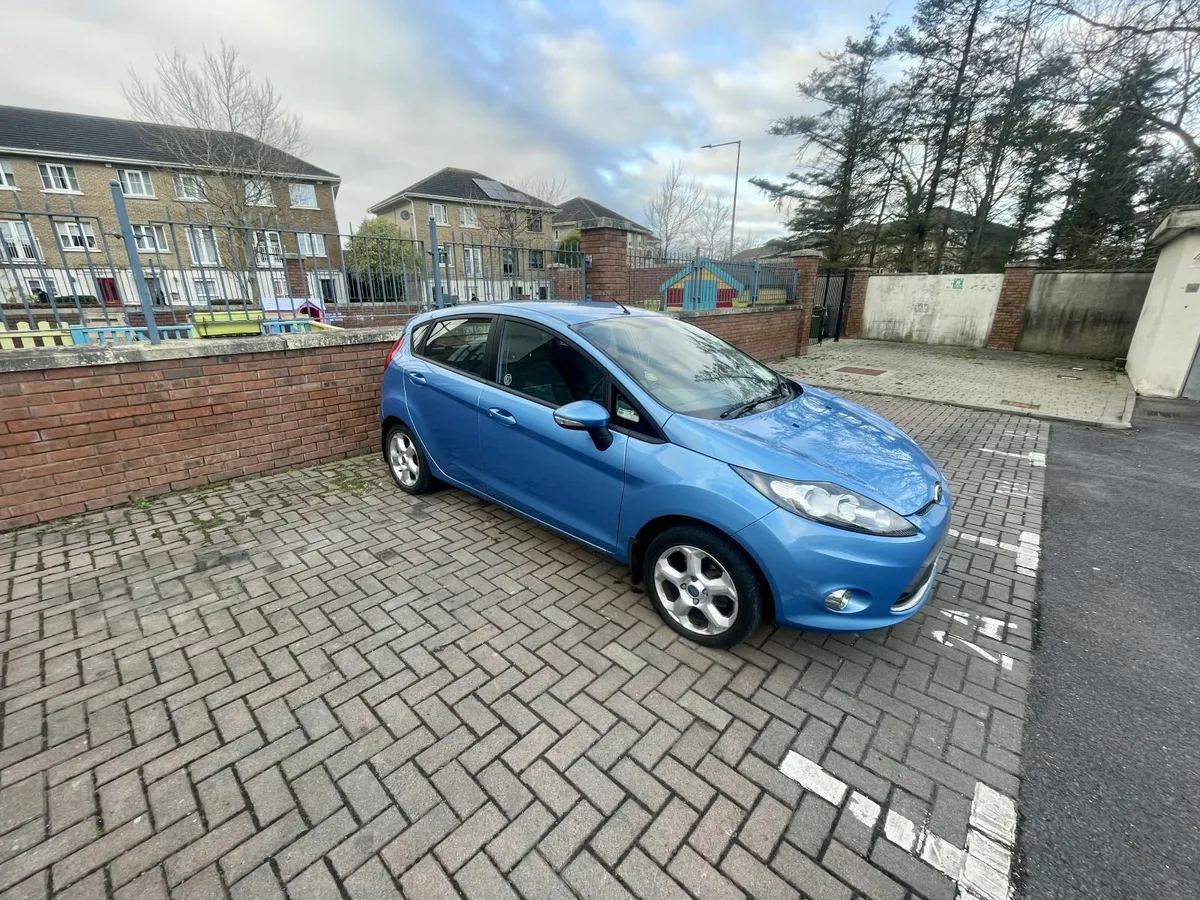Ford Fiesta 2011 - Image 1