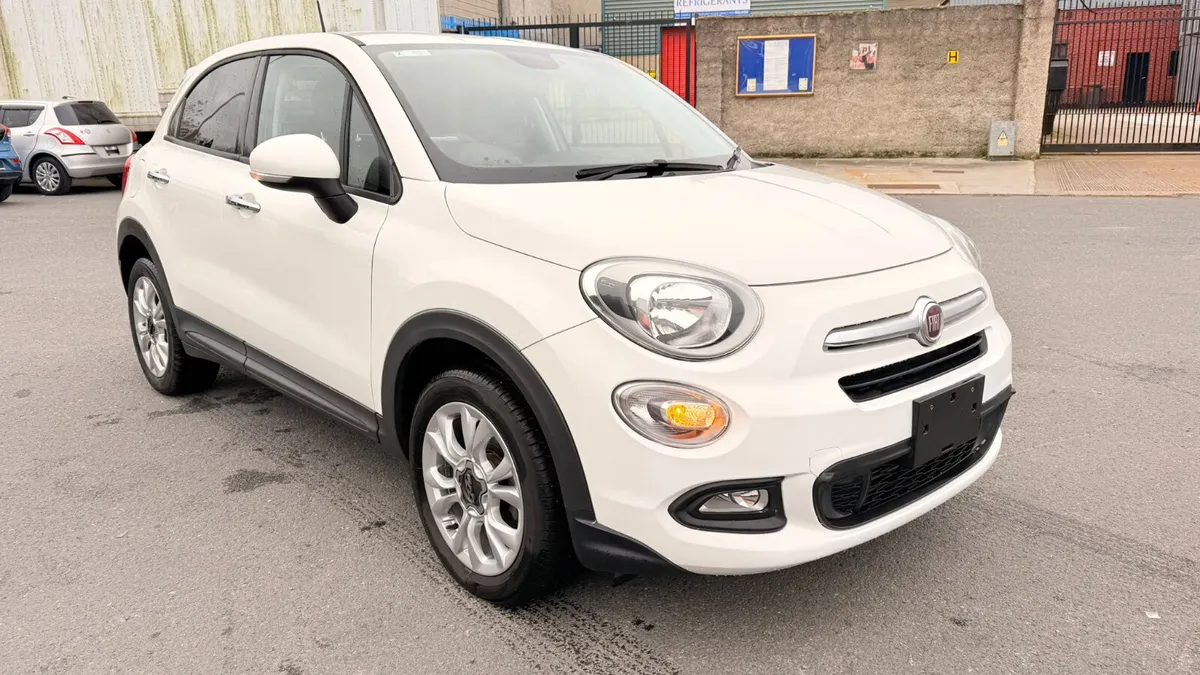 Fiat 500X 2015 - Image 2