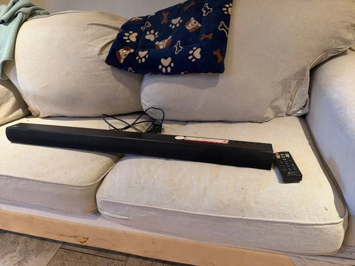 LG sound bar - Image 1