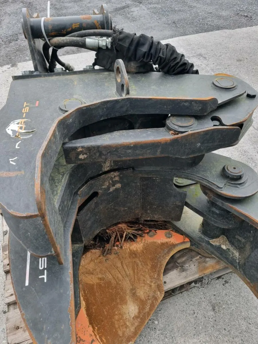 AGRIFOREST GRIPCUT 320 TREE SHEAR WITH COLLECTION - Image 4