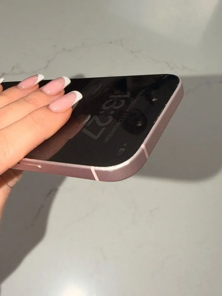 iphone 15 - Image 3