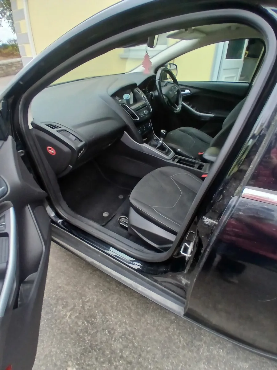 Ford Focus 2017 - Image 1