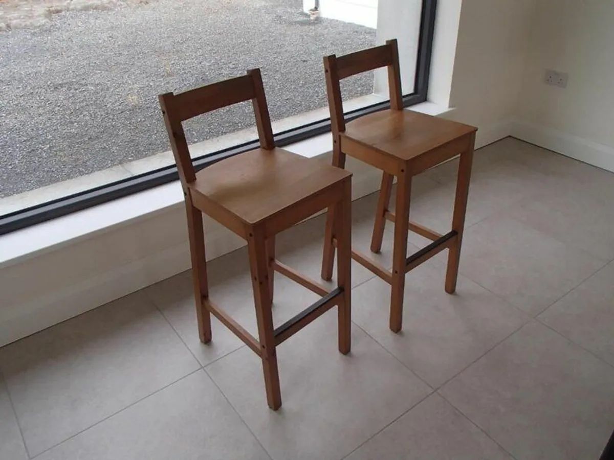 kitchen table and chairs - Image 2