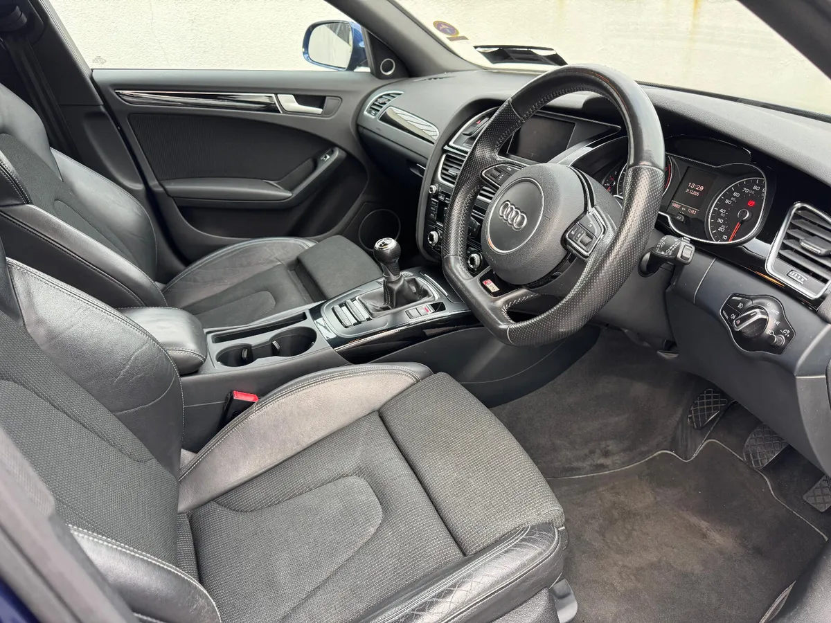 Audi A4 2.0 S-Line BLACK EDITION LOW KMS ESTATE - Image 4