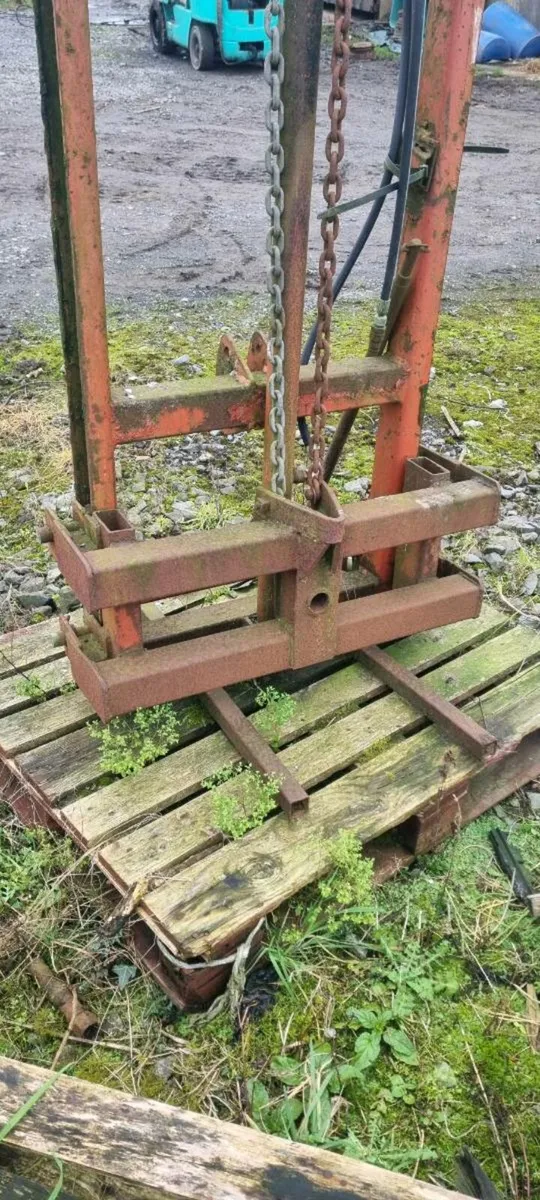 Forklift mast - Image 2