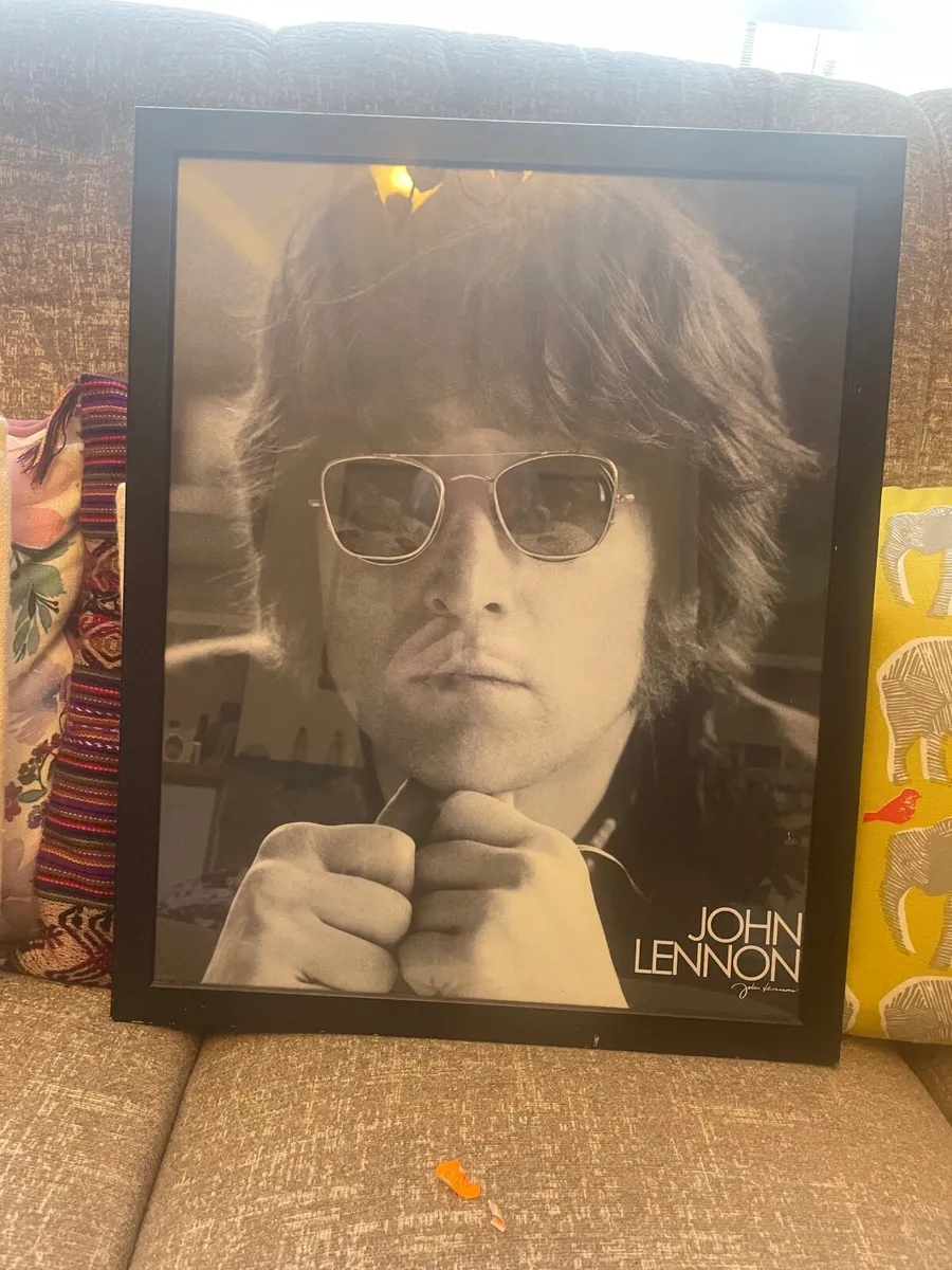 LARGE PHOTO/POSTER OF JOHN LENNON