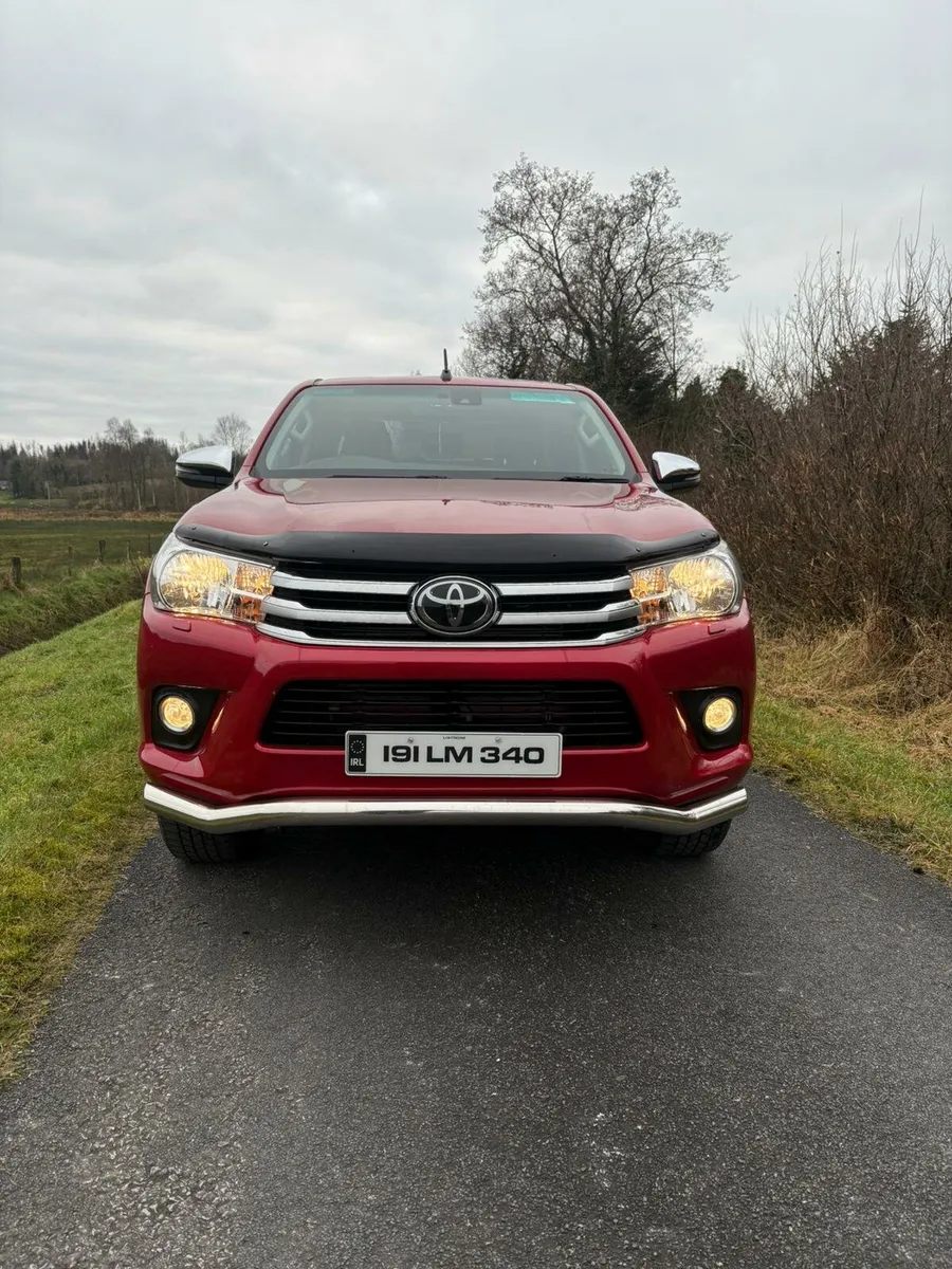 2019 Toyota Hilux no vat - Image 2