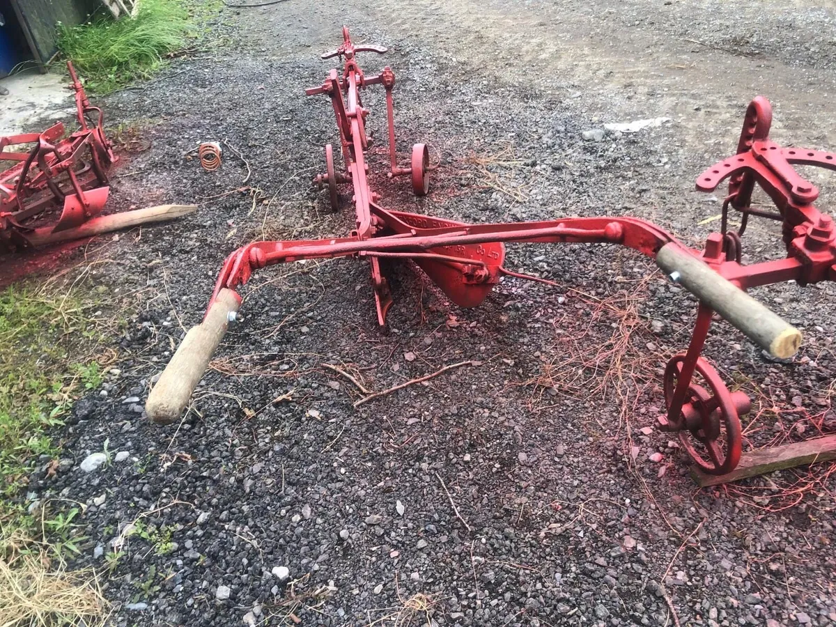 2 Horse Drawn Ploughs & 1 Scuffle - Image 4