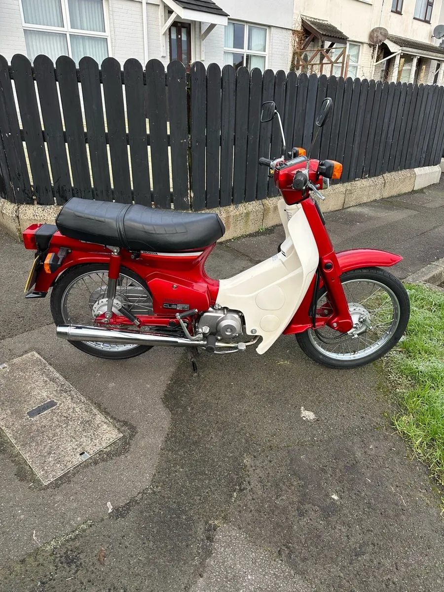 1996 Honda C90 Cub - Image 3