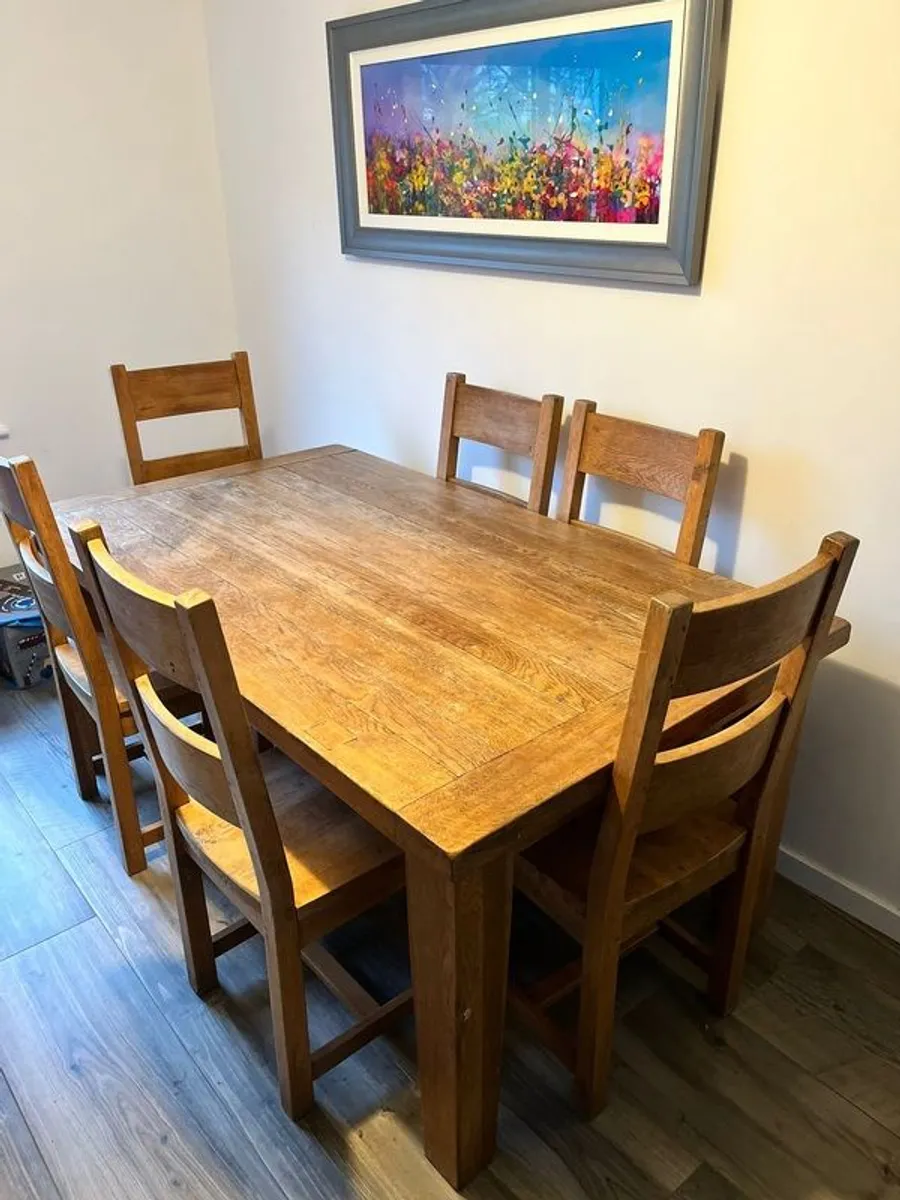Dining table - Image 1