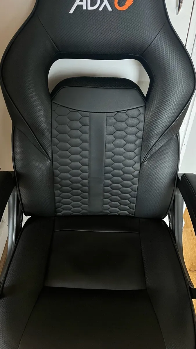 Gaming Chair - Image 2
