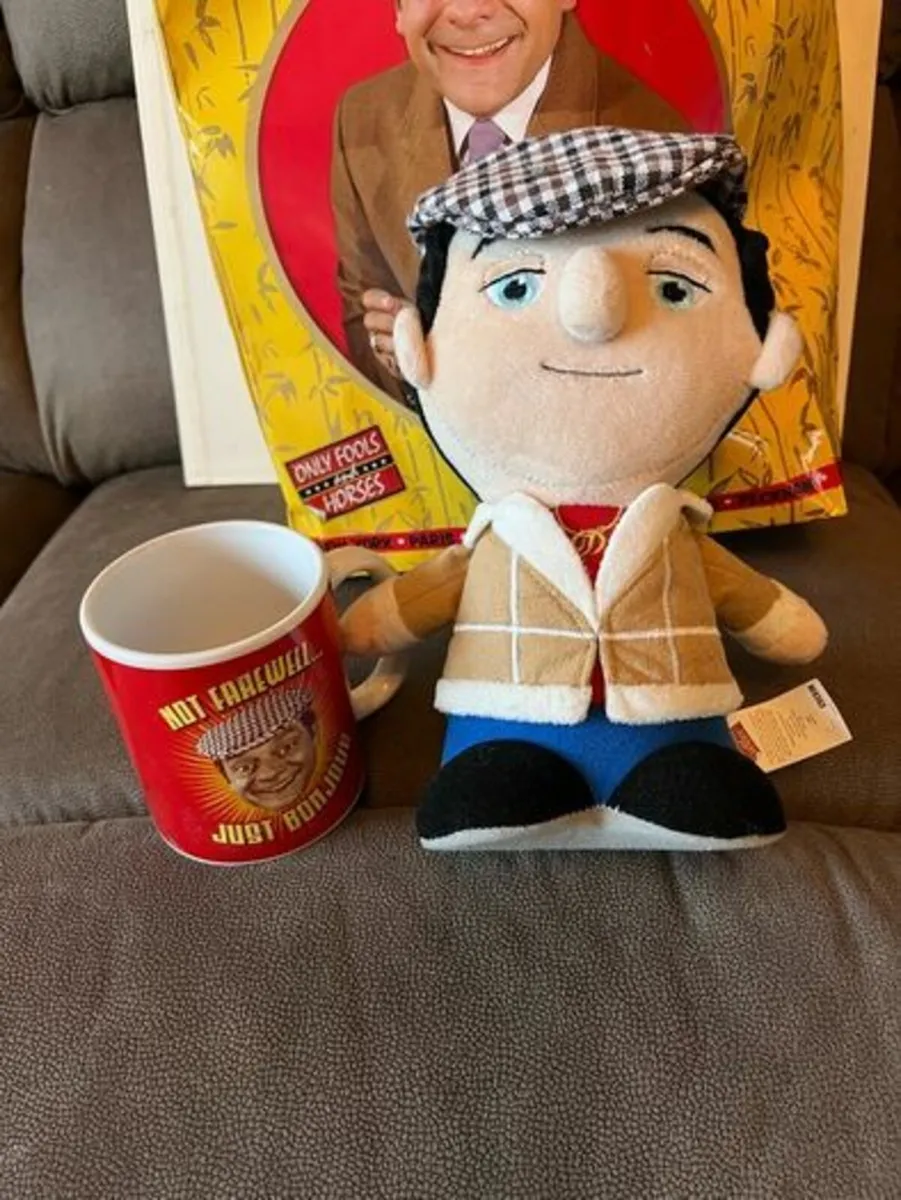 Only Fools and Horses. Del Boy Plush Figure  Mug - Image 3