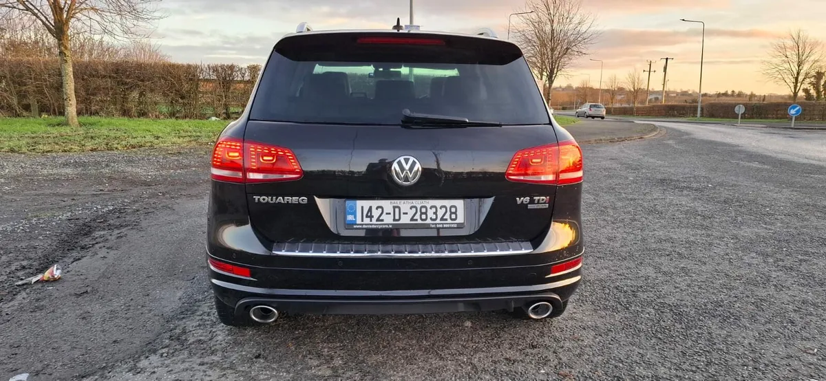 VW Touareg 2014 - Image 2