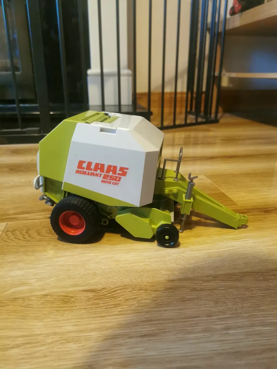 Bruder farm - Image 1